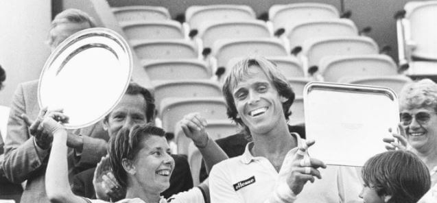 Wendy Turnbull with English tennis player John Lloyd.